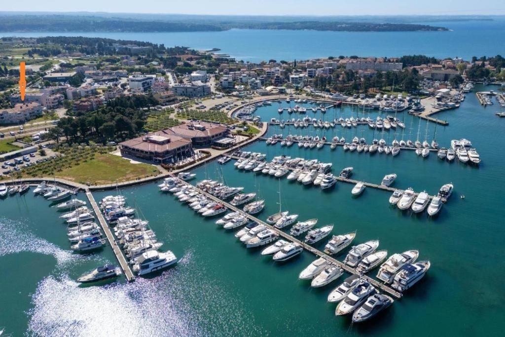Apartments Nautica Novigrad  Екстер'єр фото