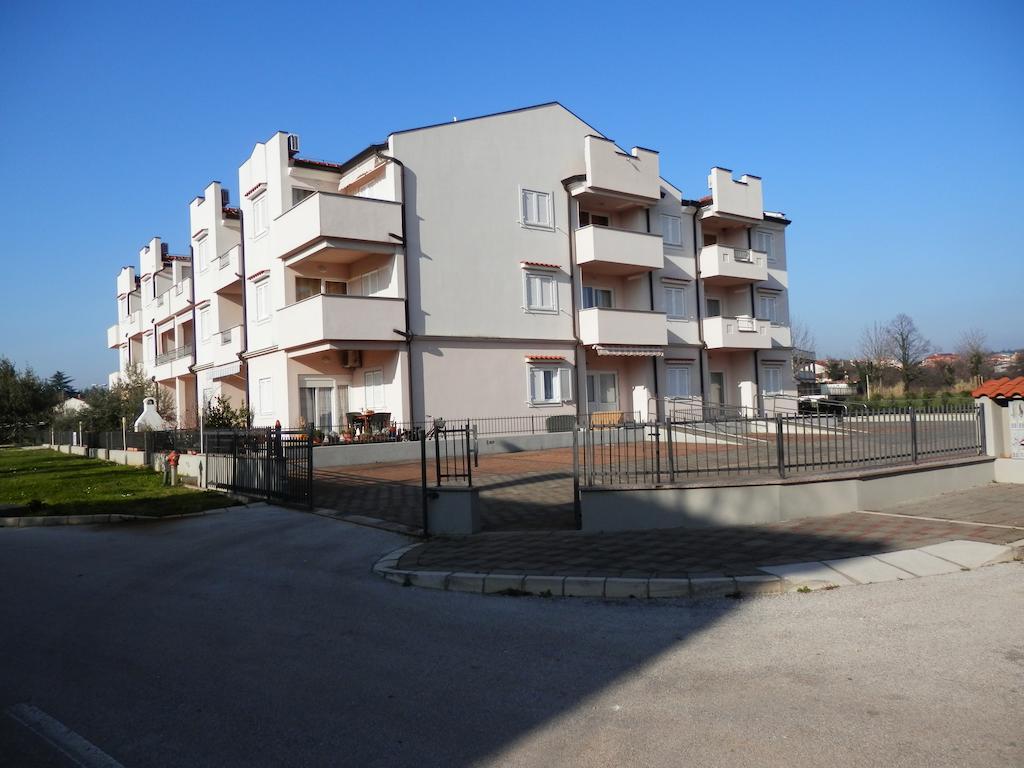 Apartments Nautica Novigrad  Екстер'єр фото