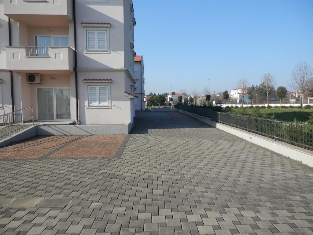 Apartments Nautica Novigrad  Екстер'єр фото